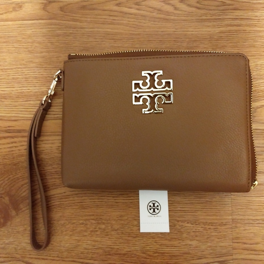 Brand new Tory Burch Wristlet Pouch